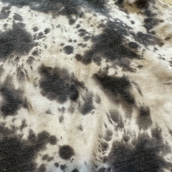 Crop top - Picture 2 of 3